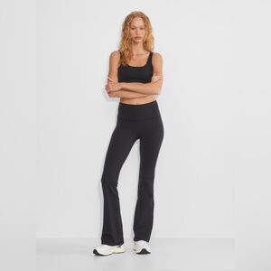 NWT - Golden LIFE Cheeky Hi-Rise Flare Legging - Black - Size 8